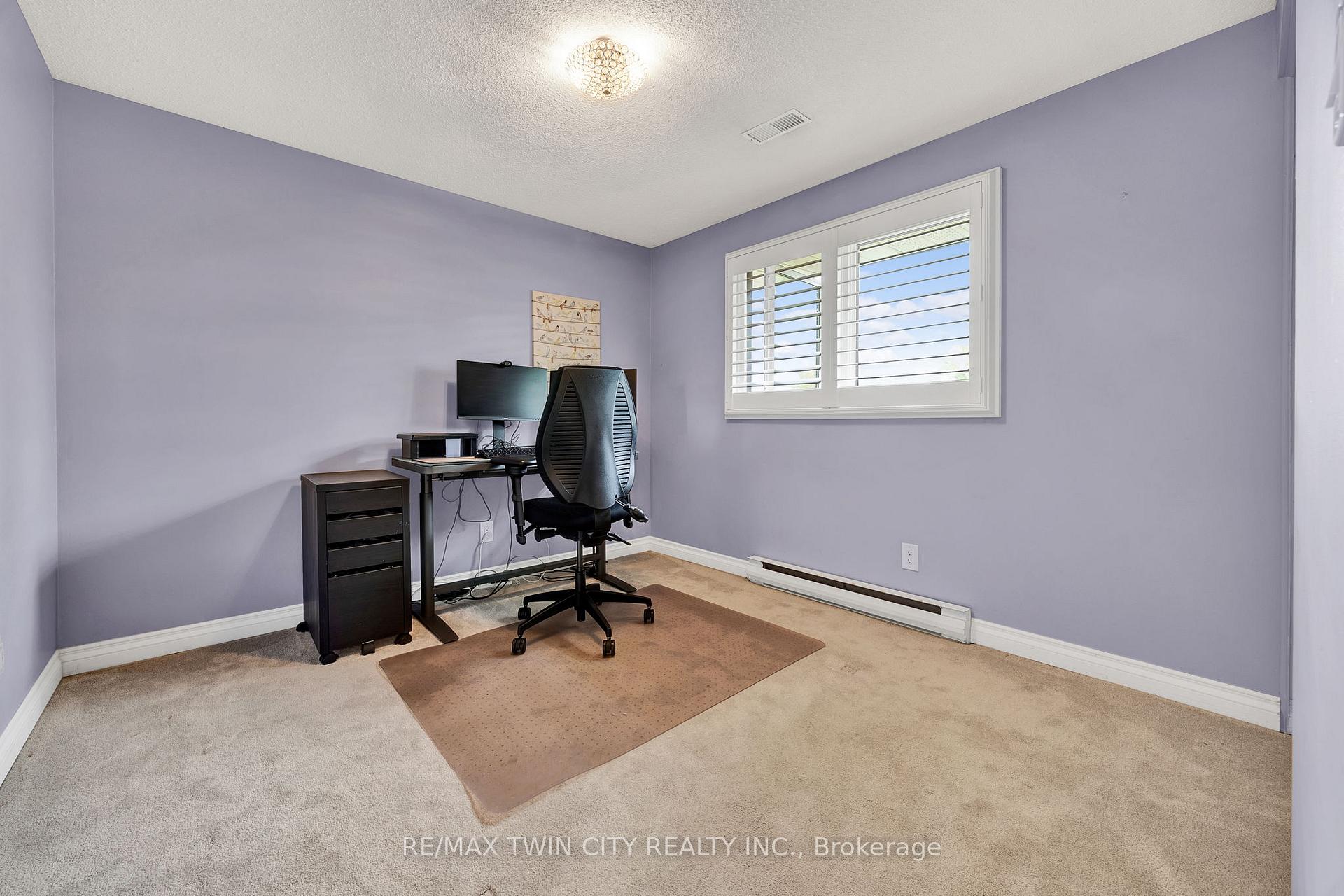 Photo 17 of 148 Candlewood Crescent, Waterloo — HOMEH