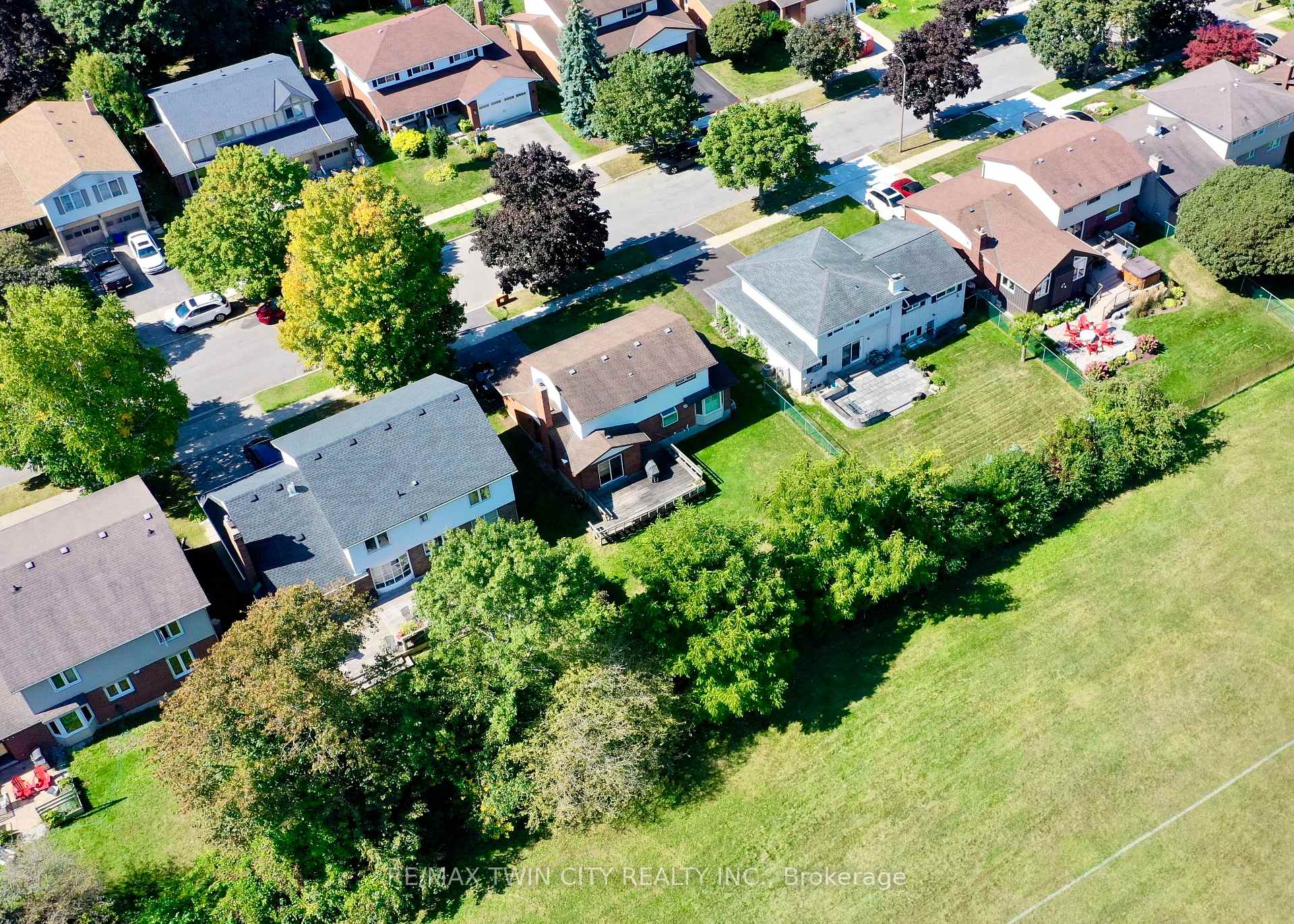 Photo 27 of 148 Candlewood Crescent, Waterloo — HOMEH
