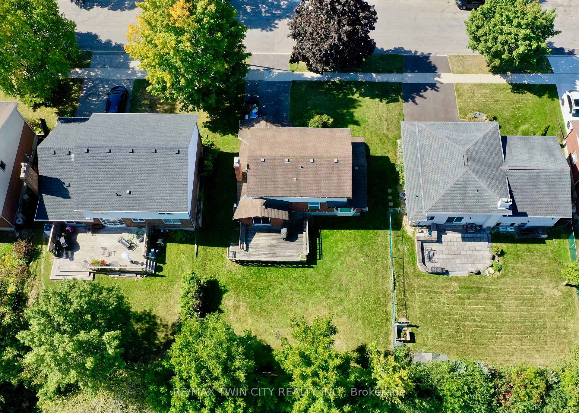 Photo 29 of 148 Candlewood Crescent, Waterloo — HOMEH