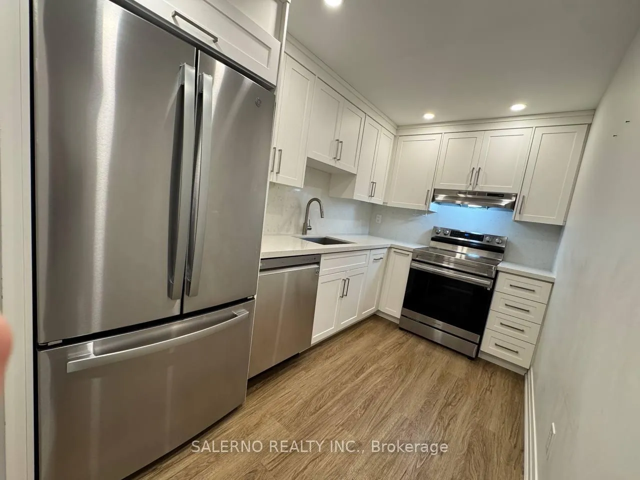 Photo 3 of Unit Lower, 84 Venice Gate Drive, Vaughan, Vellore Village — HOMEH
