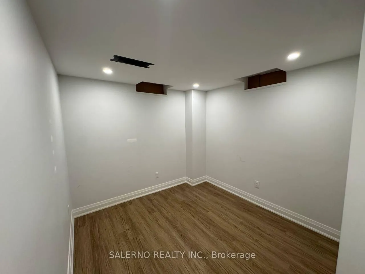 Photo 7 of Unit Lower, 84 Venice Gate Drive, Vaughan, Vellore Village — HOMEH