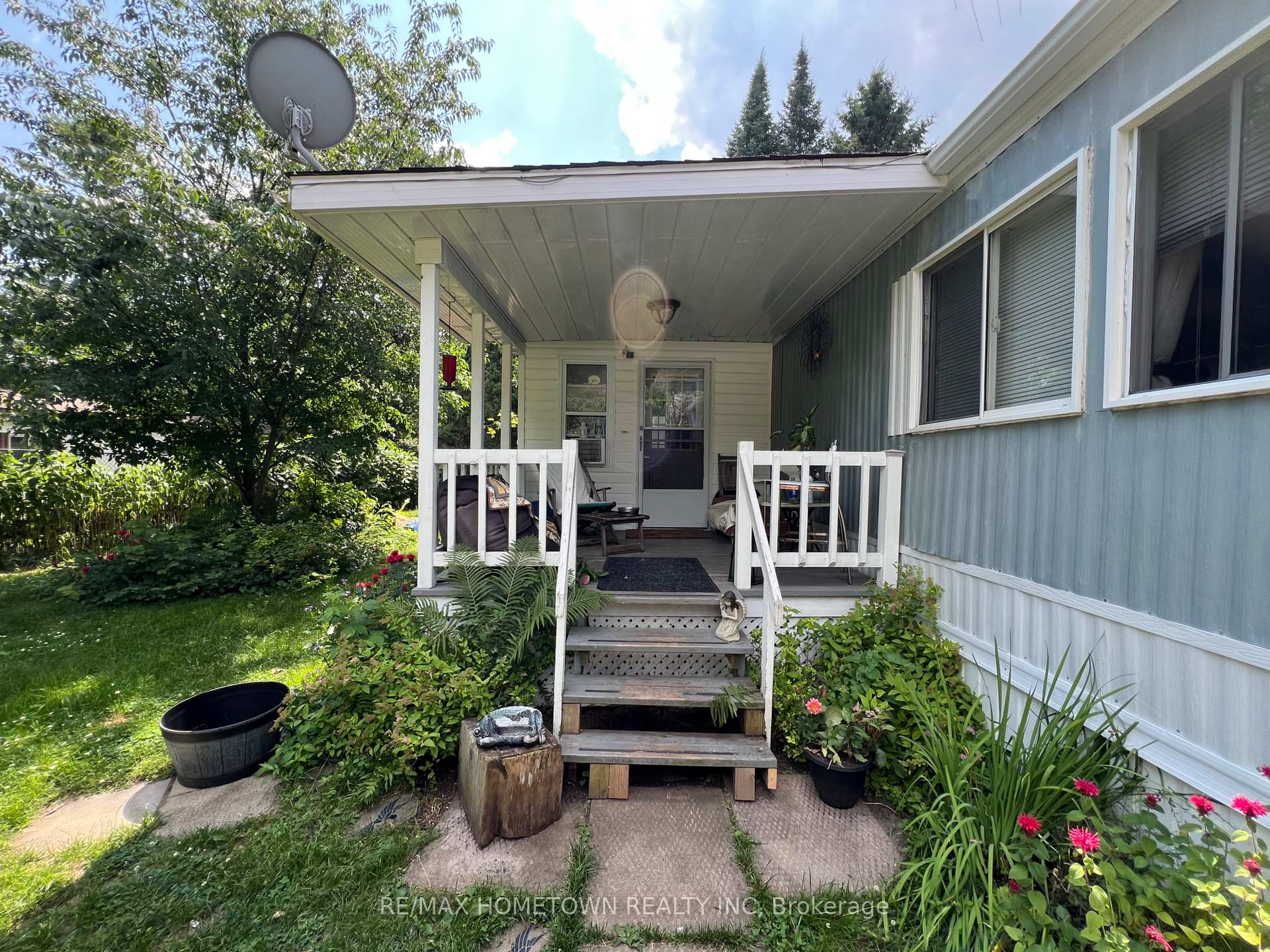Photo 4 of 212 Knight Avenue, Augusta, Augusta Twp — HOMEH