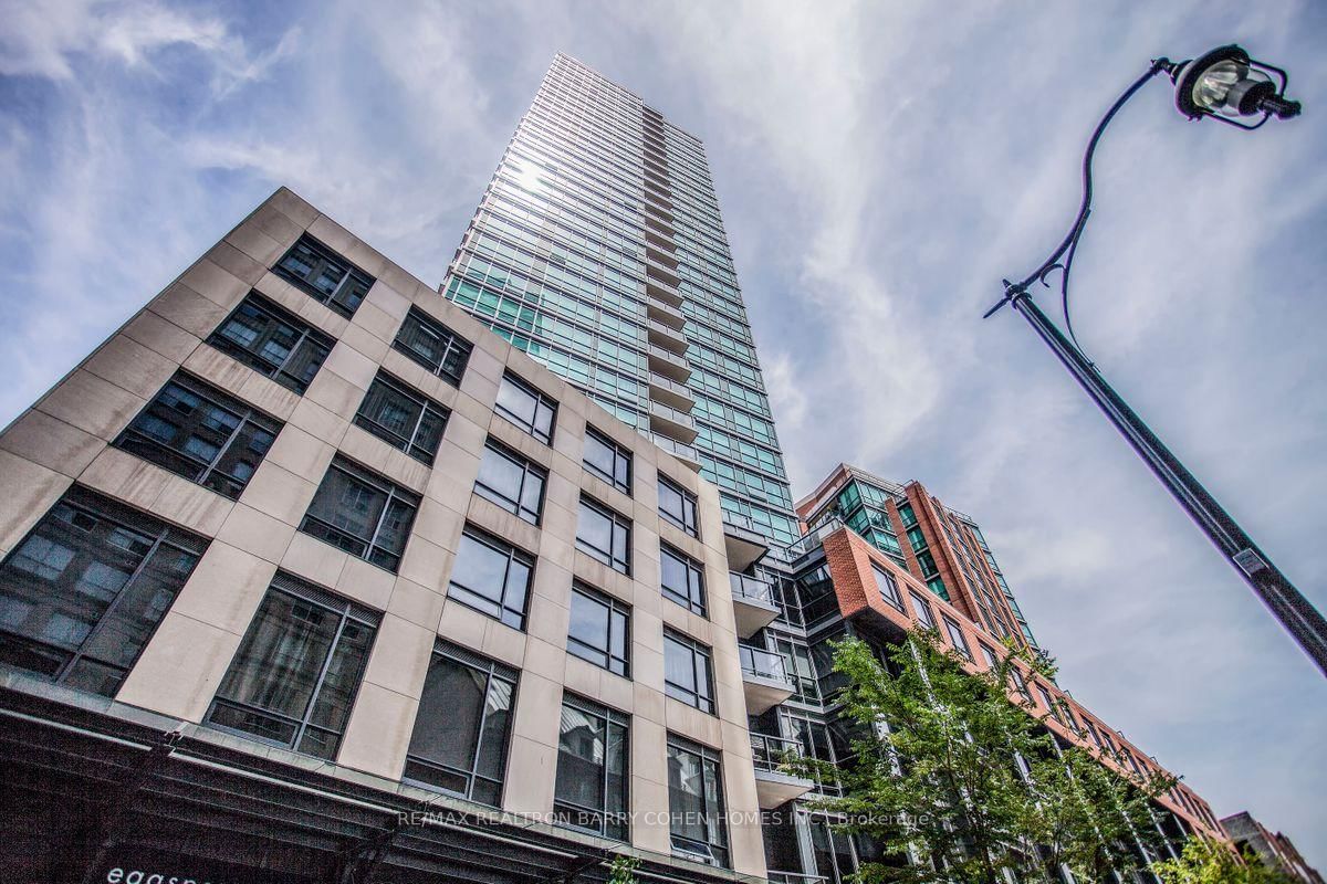 Photo 2 of Unit 607, 1 Scott St, Toronto, Waterfront Communities — HOMEH