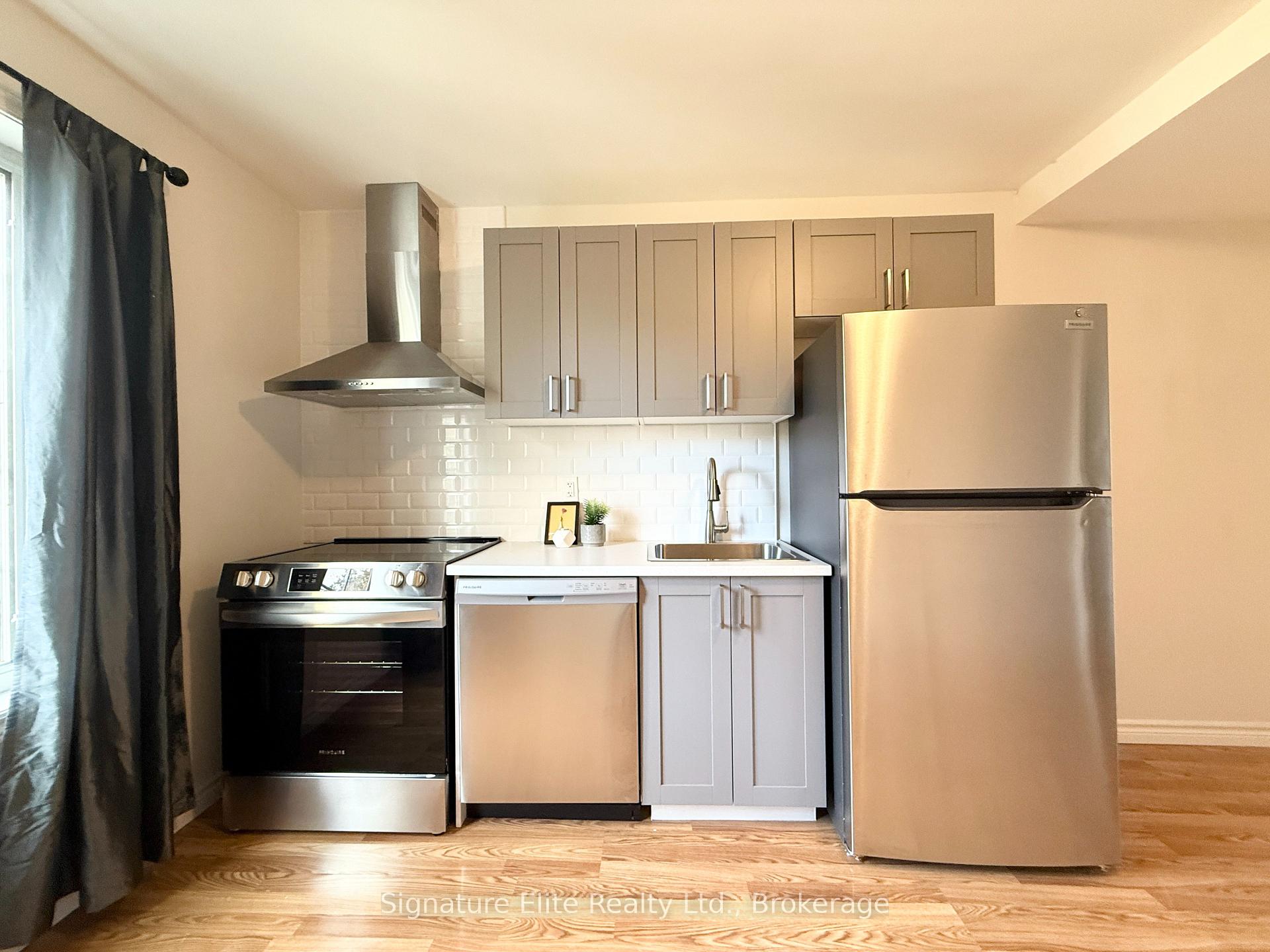 Photo 2 of Unit 2, 435 Mcalpine Avenue N, Welland, Welland Downtown — HOMEH