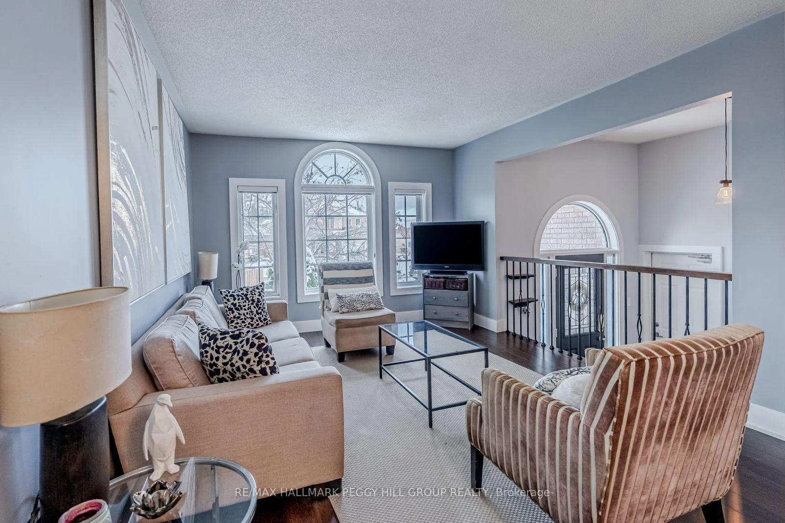 Photo 4 of 63 Mapleton Avenue, Barrie, Holly — HOMEH