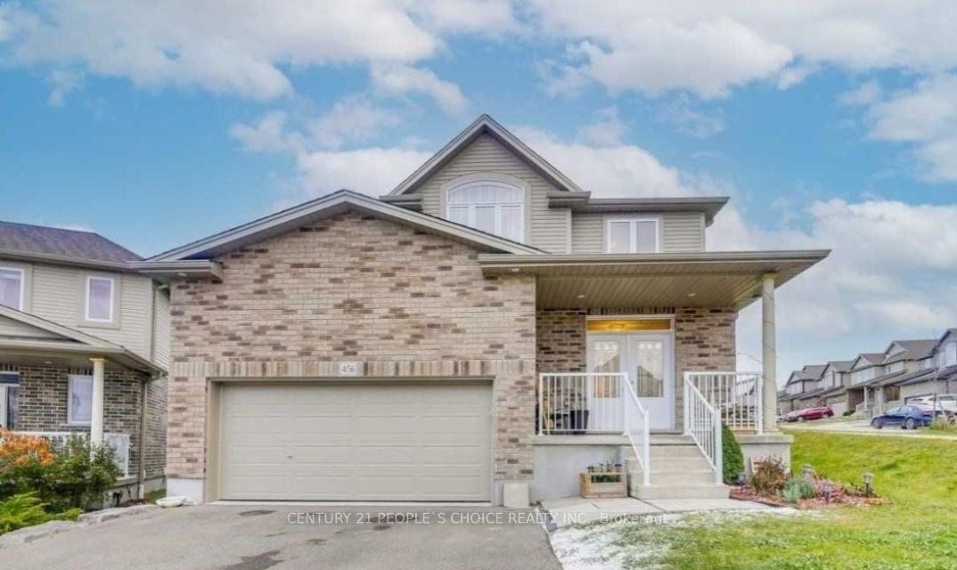 Photo 1 of Unit Upper, 456 Twinleaf Street, Waterloo, Columbia Forest/Clair Hills — HOMEH
