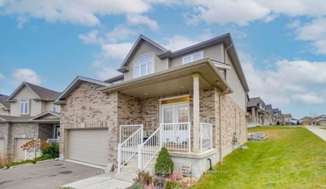 Photo 2 of Unit Upper, 456 Twinleaf Street, Waterloo, Columbia Forest/Clair Hills — HOMEH