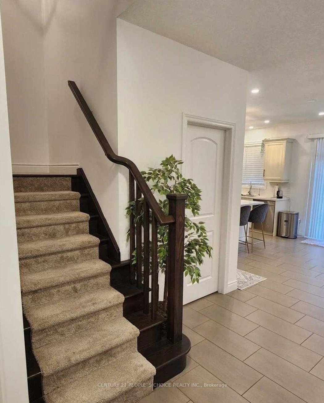 Photo 6 of Unit Upper, 456 Twinleaf Street, Waterloo, Columbia Forest/Clair Hills — HOMEH