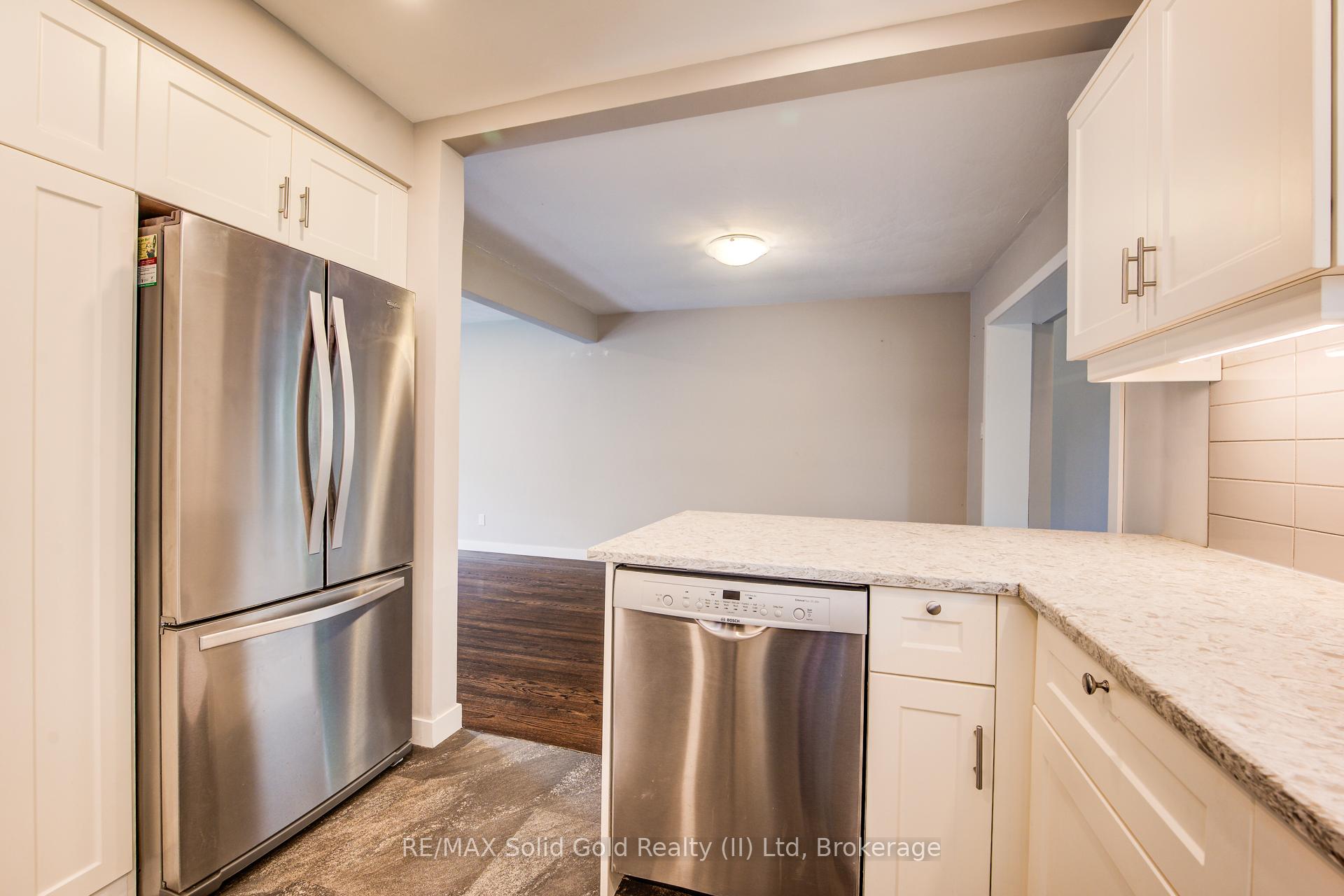 Photo 7 of 558 Sprucehill Avenue, Waterloo — HOMEH