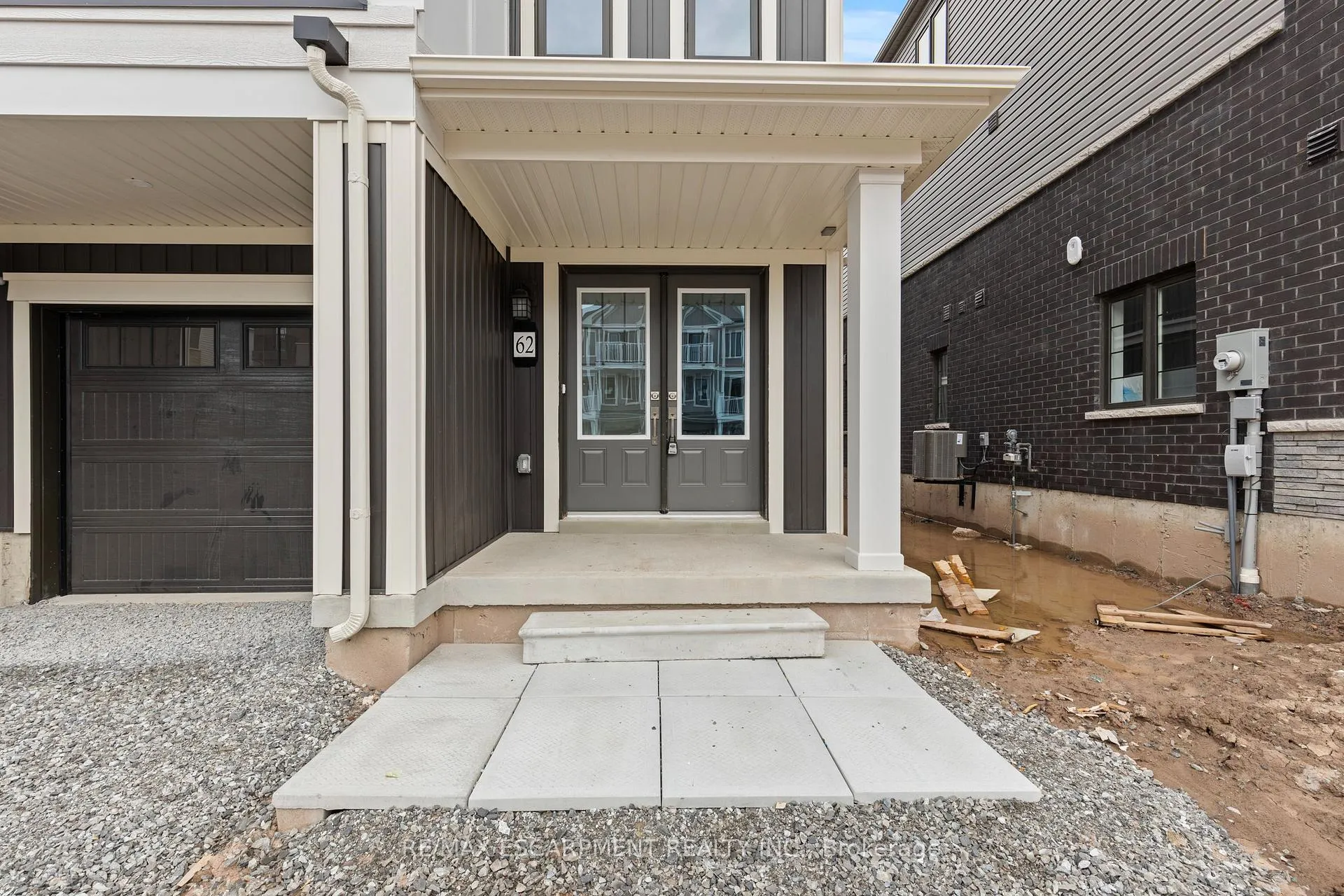 Photo 2 of 62 Pogie Drive, Welland, Dain City — HOMEH
