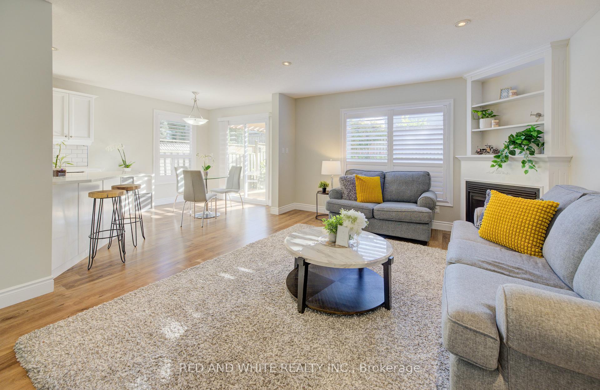 Photo 10 of 353 Sauve Crescent, Waterloo, Clair Hills — HOMEH