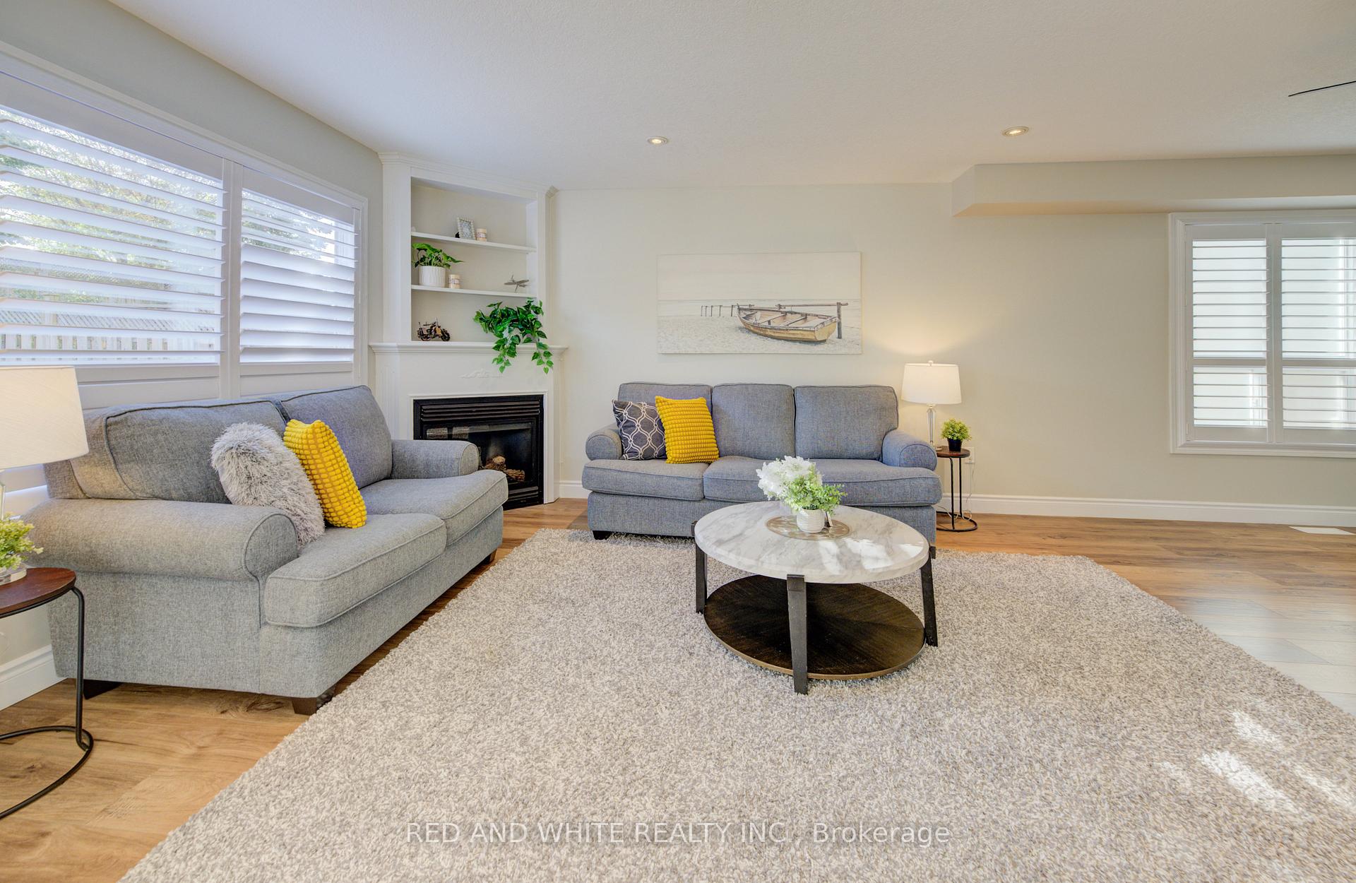 Photo 12 of 353 Sauve Crescent, Waterloo, Clair Hills — HOMEH
