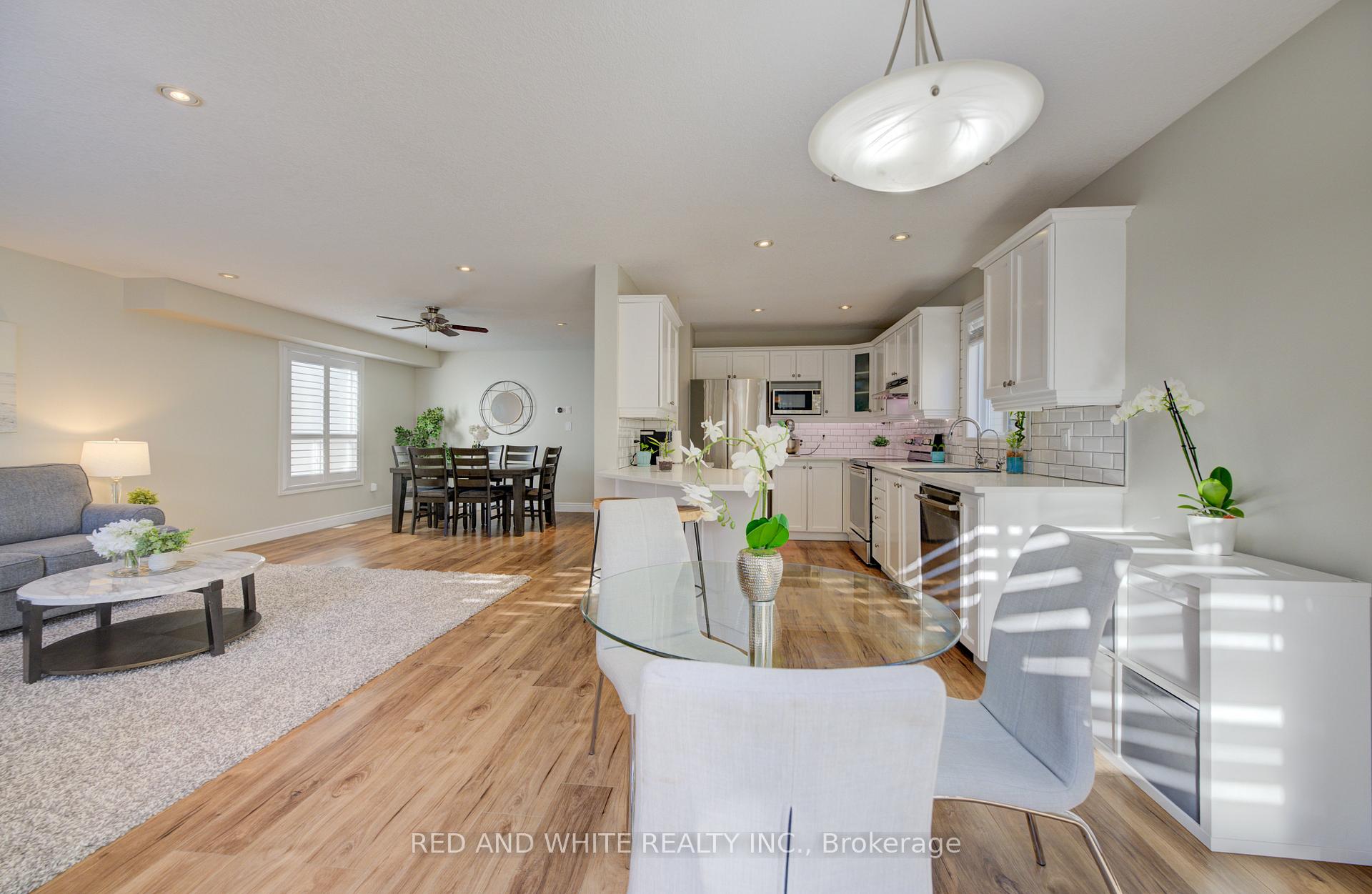 Photo 21 of 353 Sauve Crescent, Waterloo, Clair Hills — HOMEH