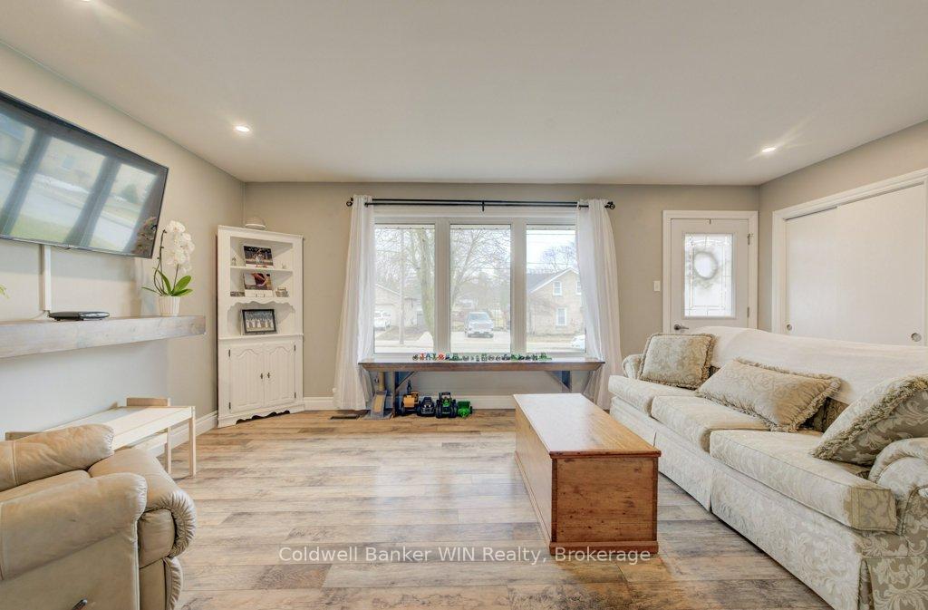 Photo 6 of 289 Birmingham Street E, Wellington North, Mount Forest — HOMEH