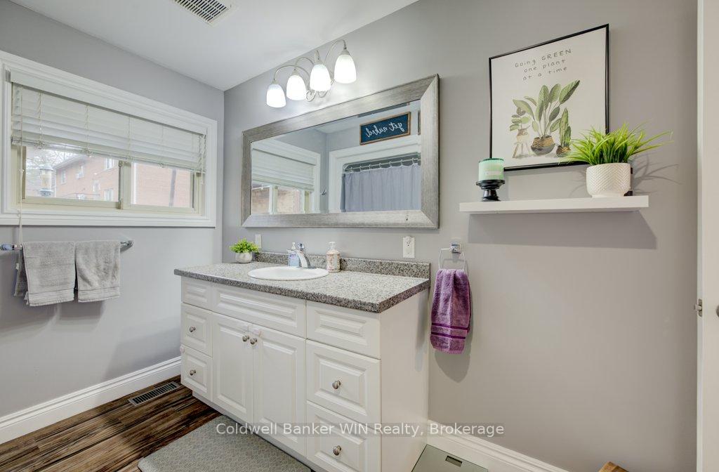 Photo 15 of 289 Birmingham Street E, Wellington North, Mount Forest — HOMEH