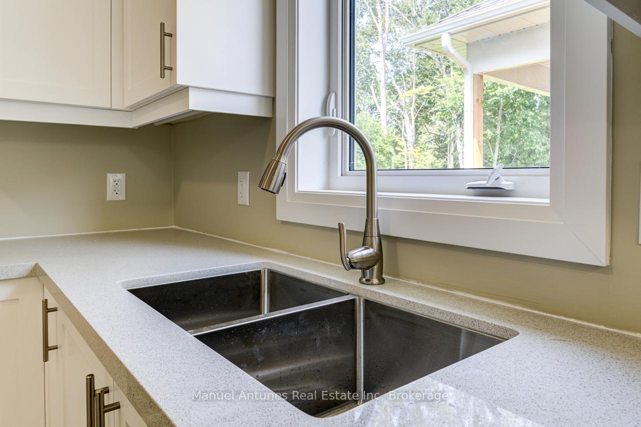Photo 17 of 14 56th Street S, Wasaga Beach — HOMEH