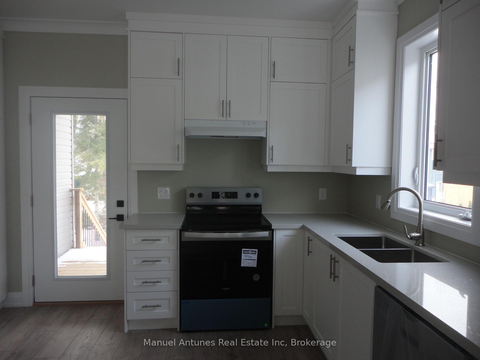 Photo 32 of 14 56th Street S, Wasaga Beach — HOMEH