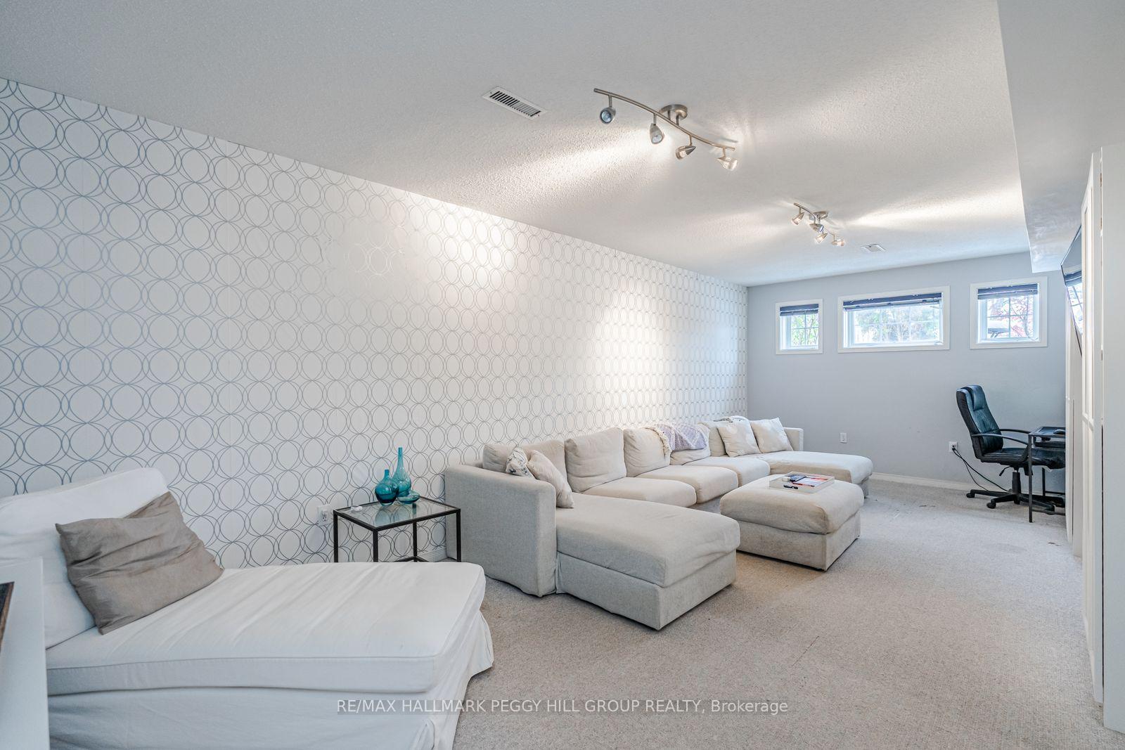 Photo 7 of 63 Mapleton Avenue, Barrie, Holly — HOMEH