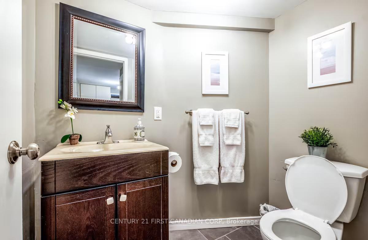 Photo 15 of 705A Conservation Drive N, Waterloo — HOMEH