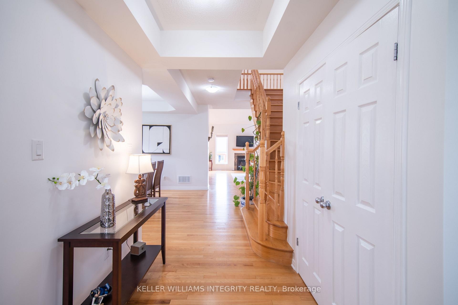 Photo 3 of 21 Edward Vince Evans Court, Arnprior — HOMEH