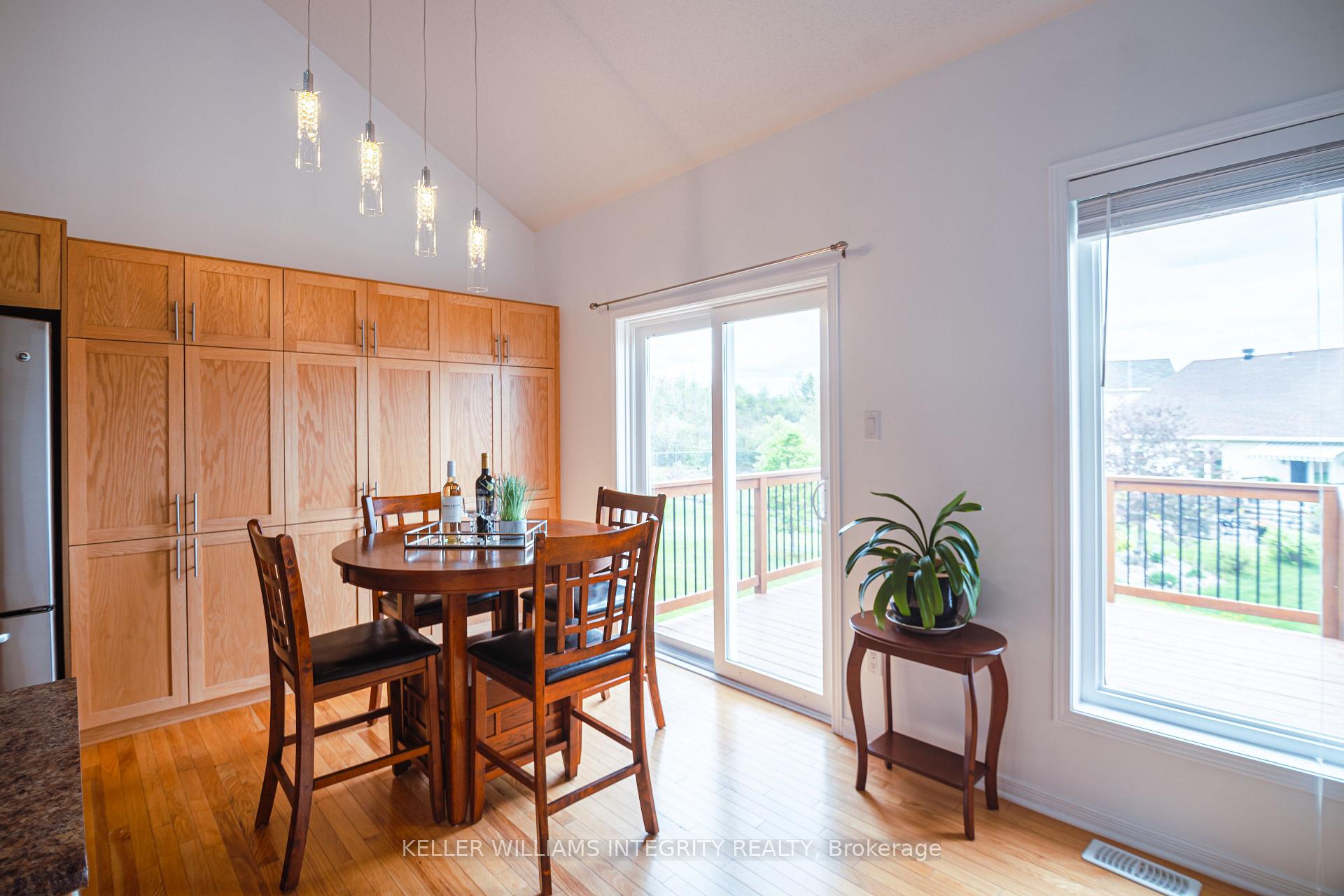 Photo 13 of 21 Edward Vince Evans Court, Arnprior — HOMEH