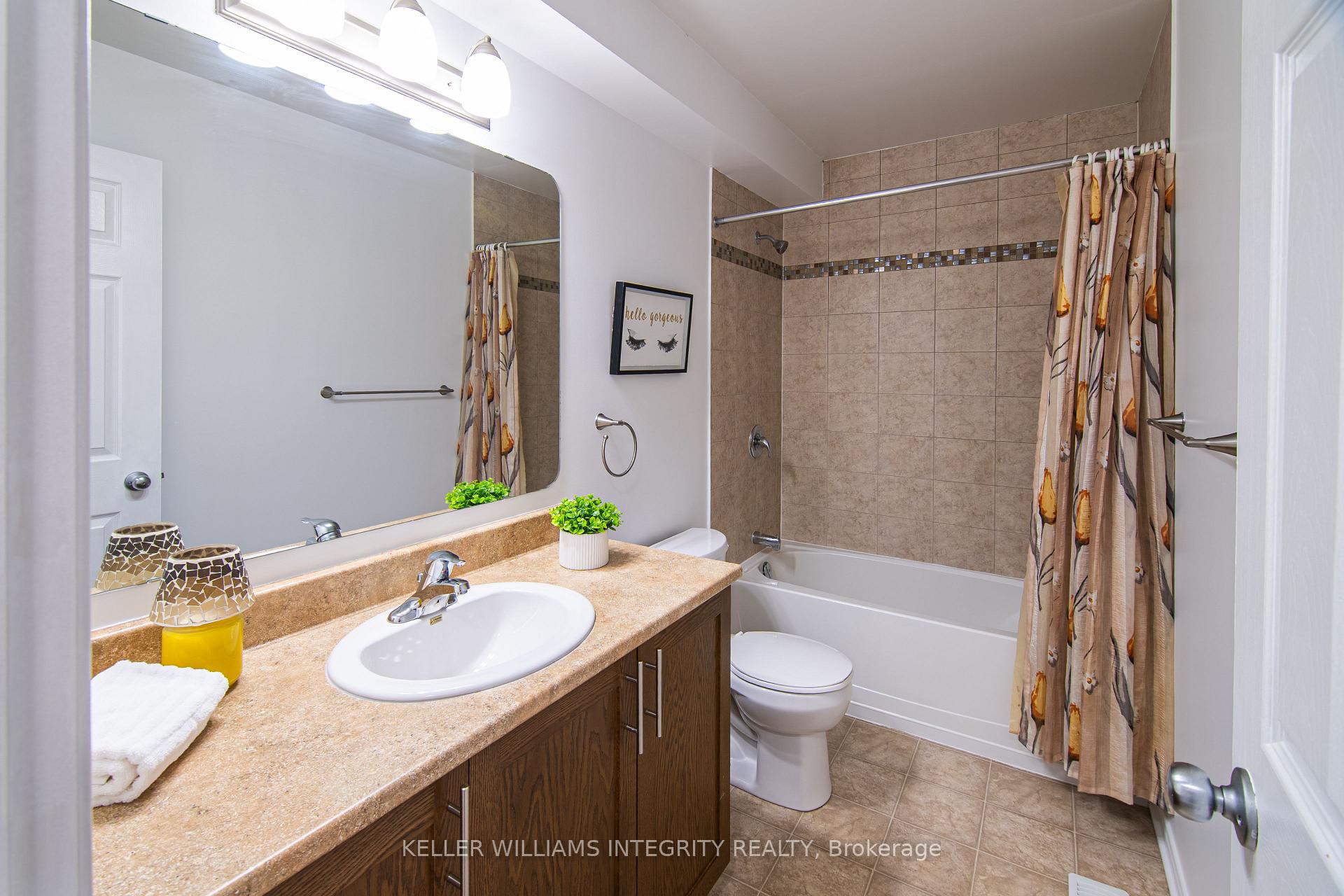 Photo 23 of 21 Edward Vince Evans Court, Arnprior — HOMEH