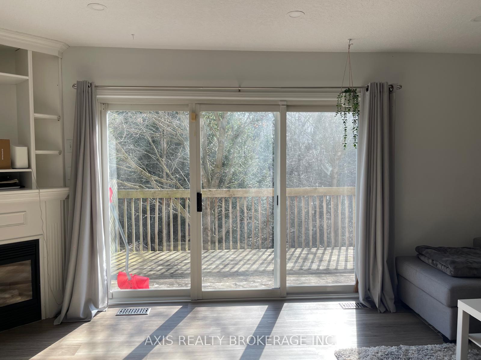 Photo 10 of 449 Laurel Gate Drive, Waterloo, Laurelwood — HOMEH