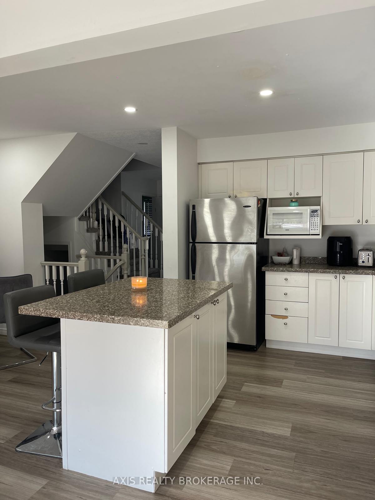 Photo 11 of 449 Laurel Gate Drive, Waterloo, Laurelwood — HOMEH