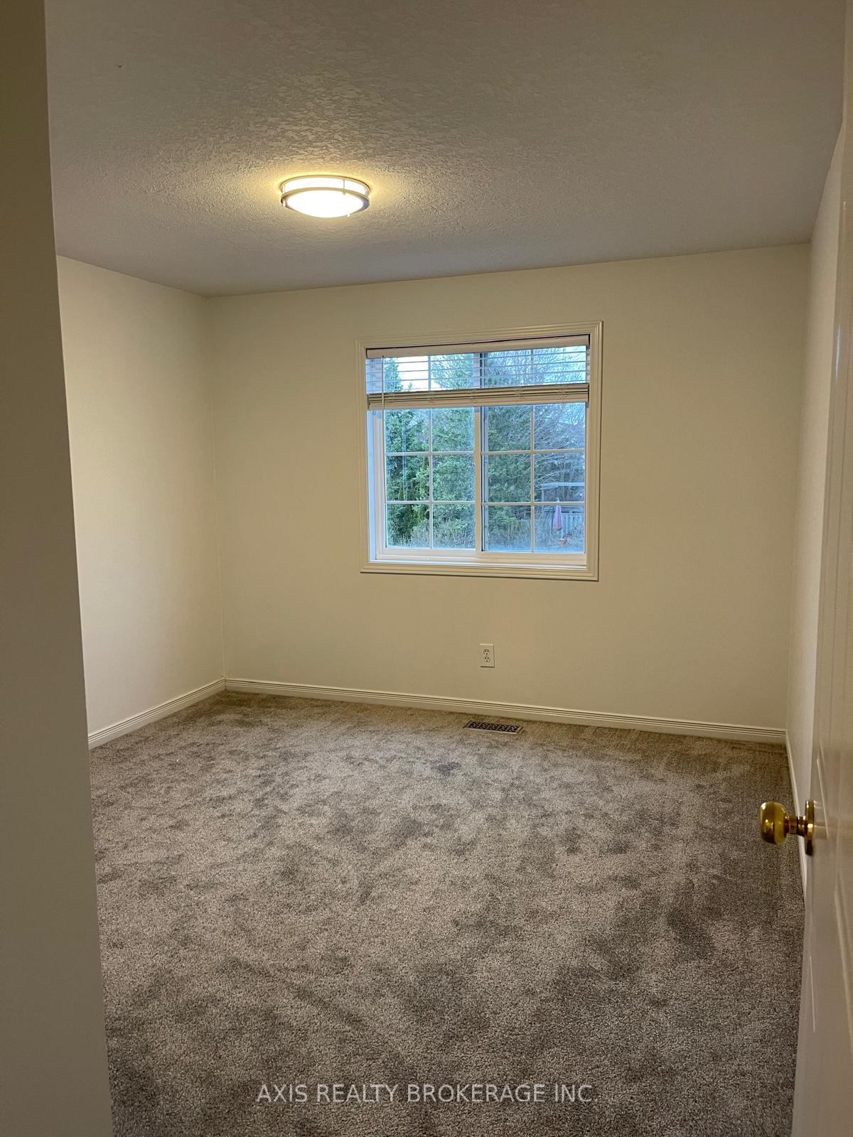 Photo 26 of 449 Laurel Gate Drive, Waterloo, Laurelwood — HOMEH