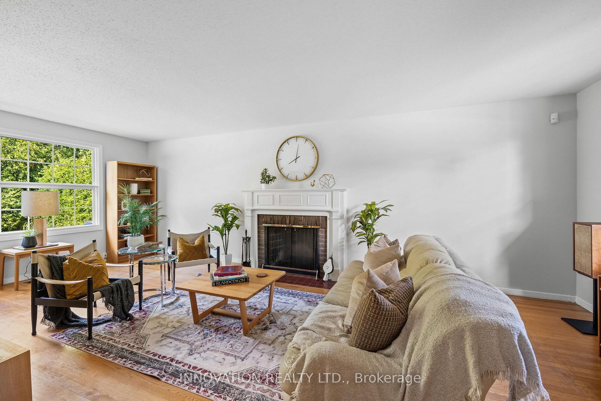 Photo 4 of 1867 Dorset Drive, Ottawa, Playfair Park — HOMEH