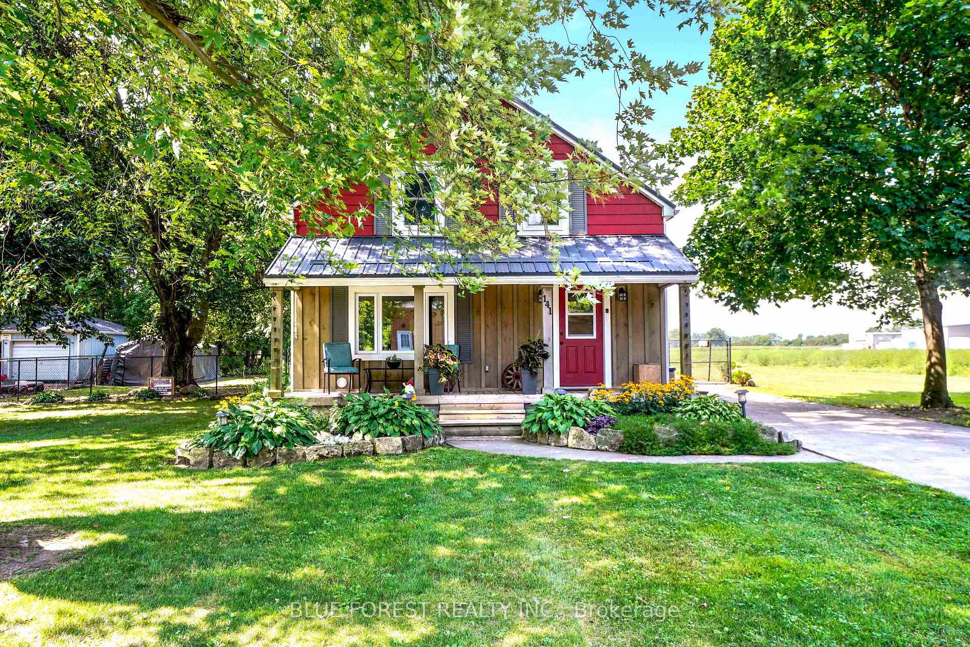 Photo 2 of 141 Centre Street, West Elgin, Rodney — HOMEH