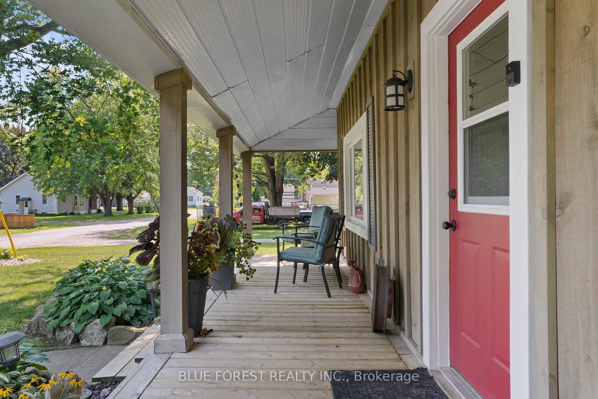 Photo 4 of 141 Centre Street, West Elgin, Rodney — HOMEH