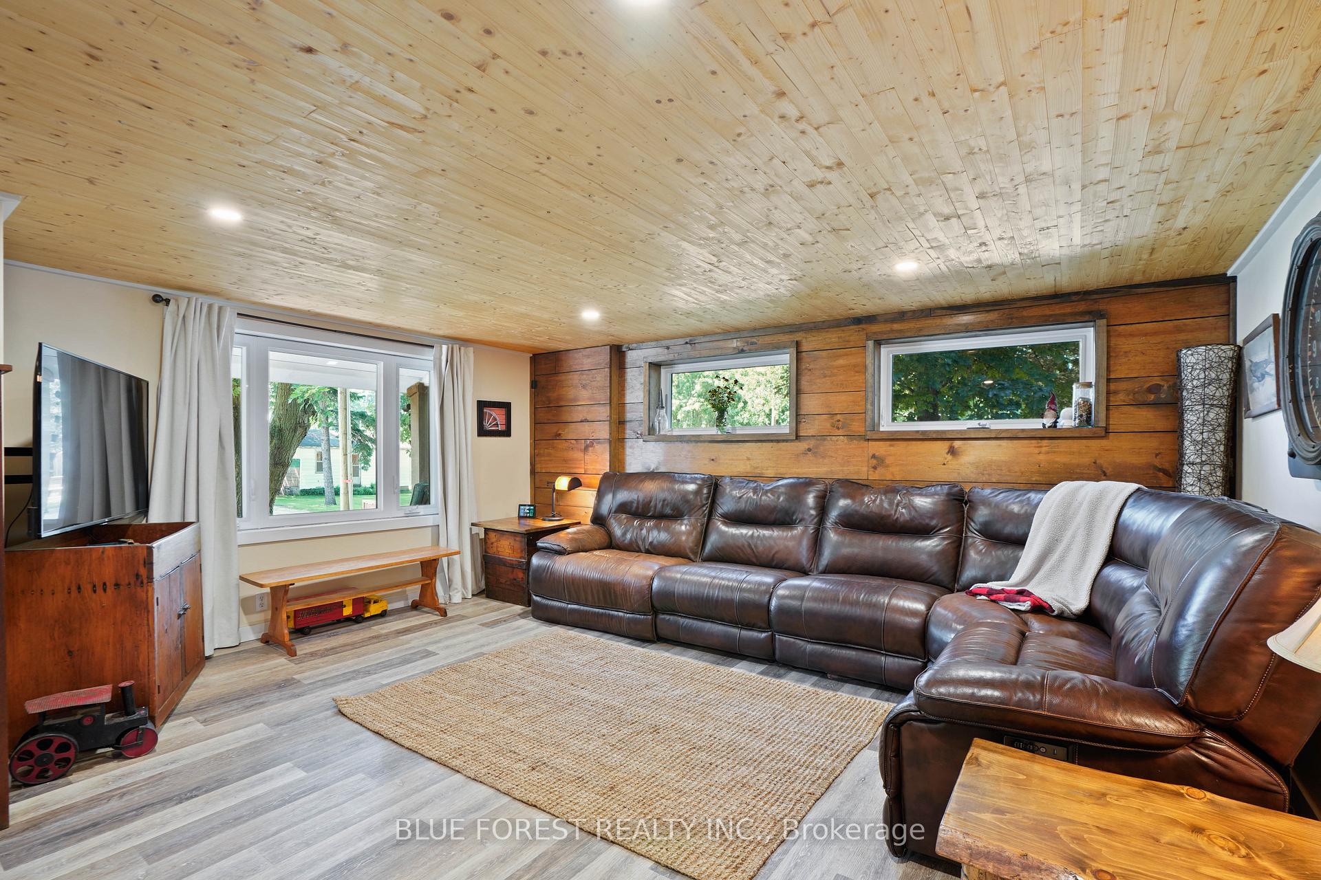 Photo 10 of 141 Centre Street, West Elgin, Rodney — HOMEH