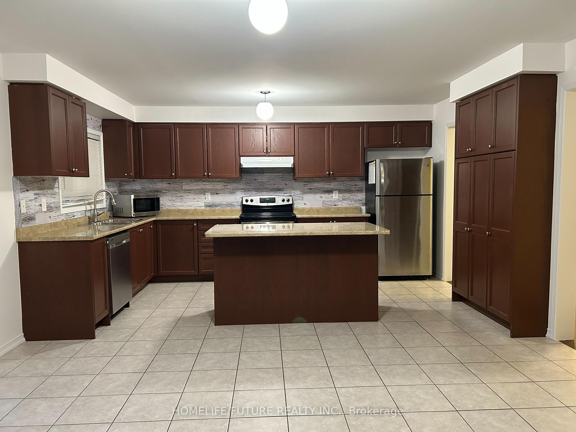 Photo 6 of 49 Malthouse Crescent, Ajax, Northeast Ajax — HOMEH