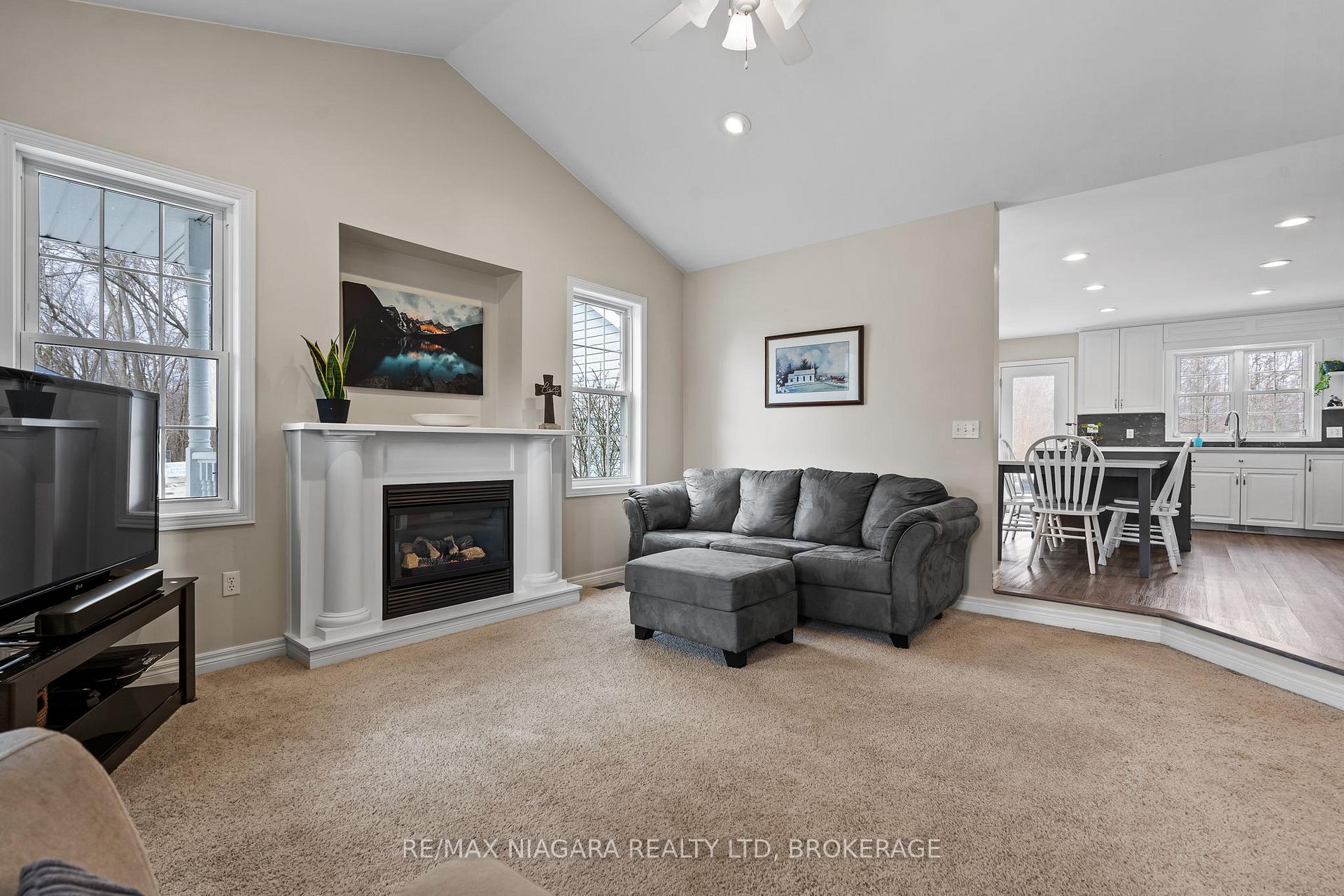 Photo 13 of 12262 Lakeshore Road, Wainfleet, Lakeshore — HOMEH