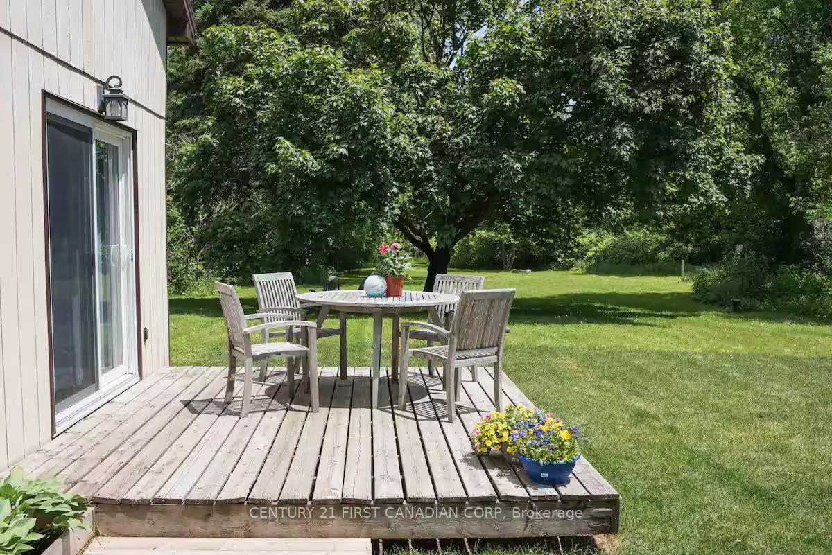Photo 13 of 705B Conservation Drive, Waterloo — HOMEH