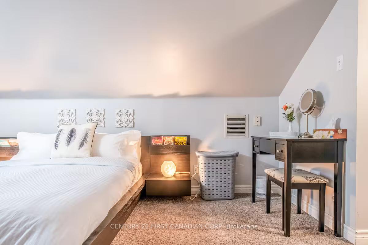 Photo 27 of 705B Conservation Drive, Waterloo — HOMEH