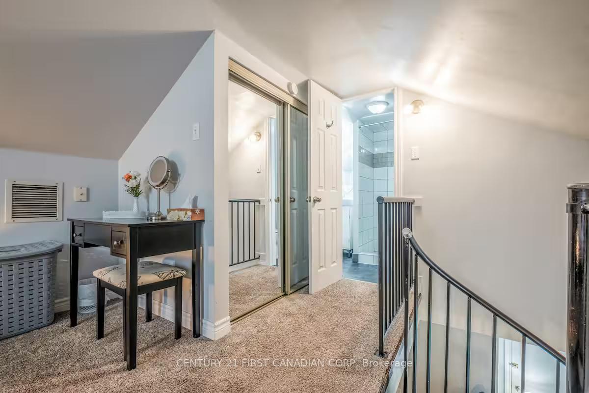 Photo 28 of 705B Conservation Drive, Waterloo — HOMEH