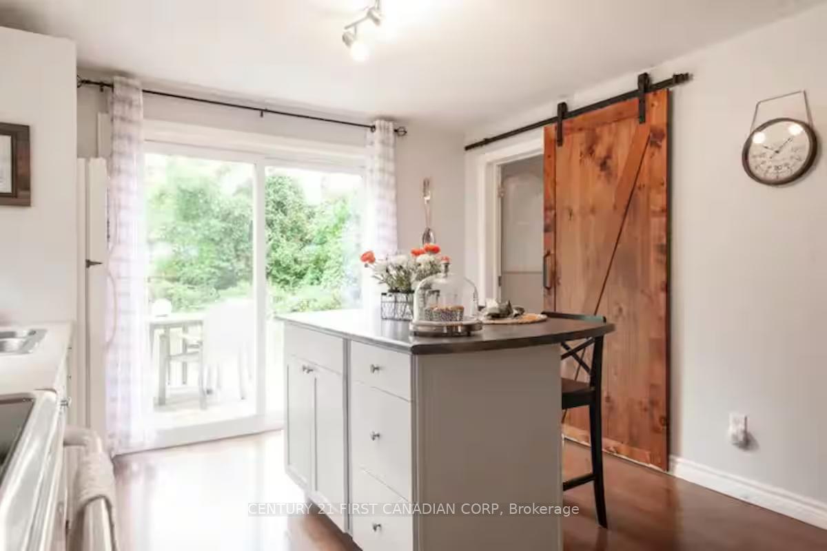 Photo 34 of 705B Conservation Drive, Waterloo — HOMEH