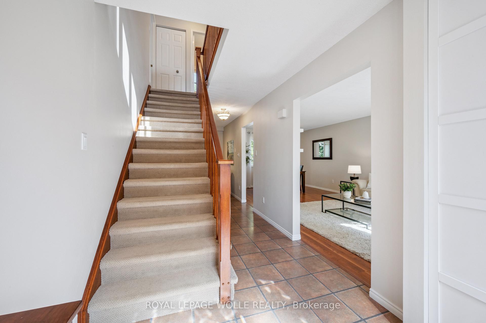 Photo 8 of 608 Osprey Drive, Waterloo — HOMEH