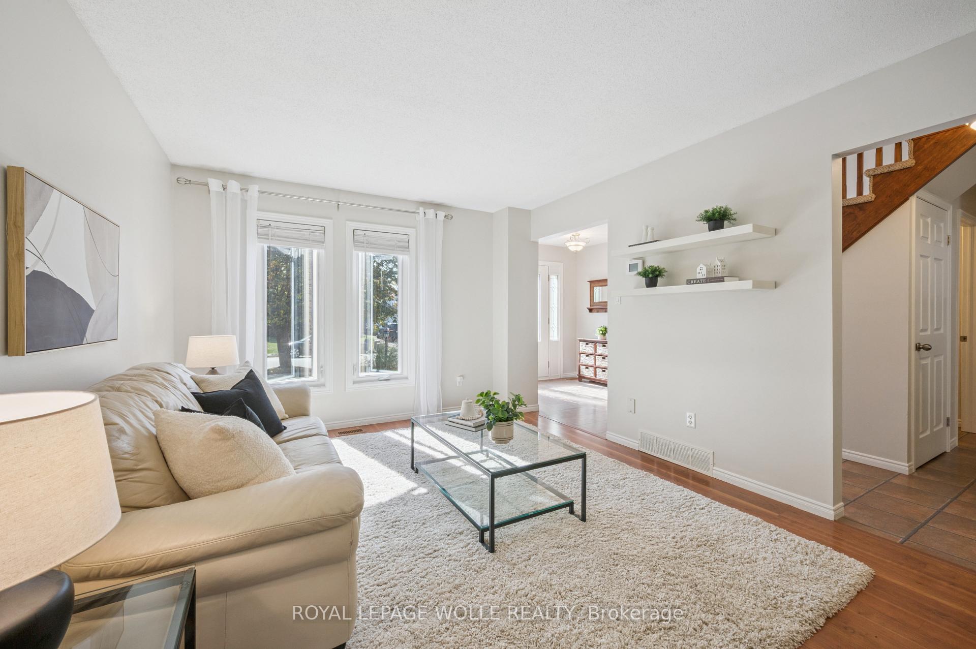 Photo 10 of 608 Osprey Drive, Waterloo — HOMEH