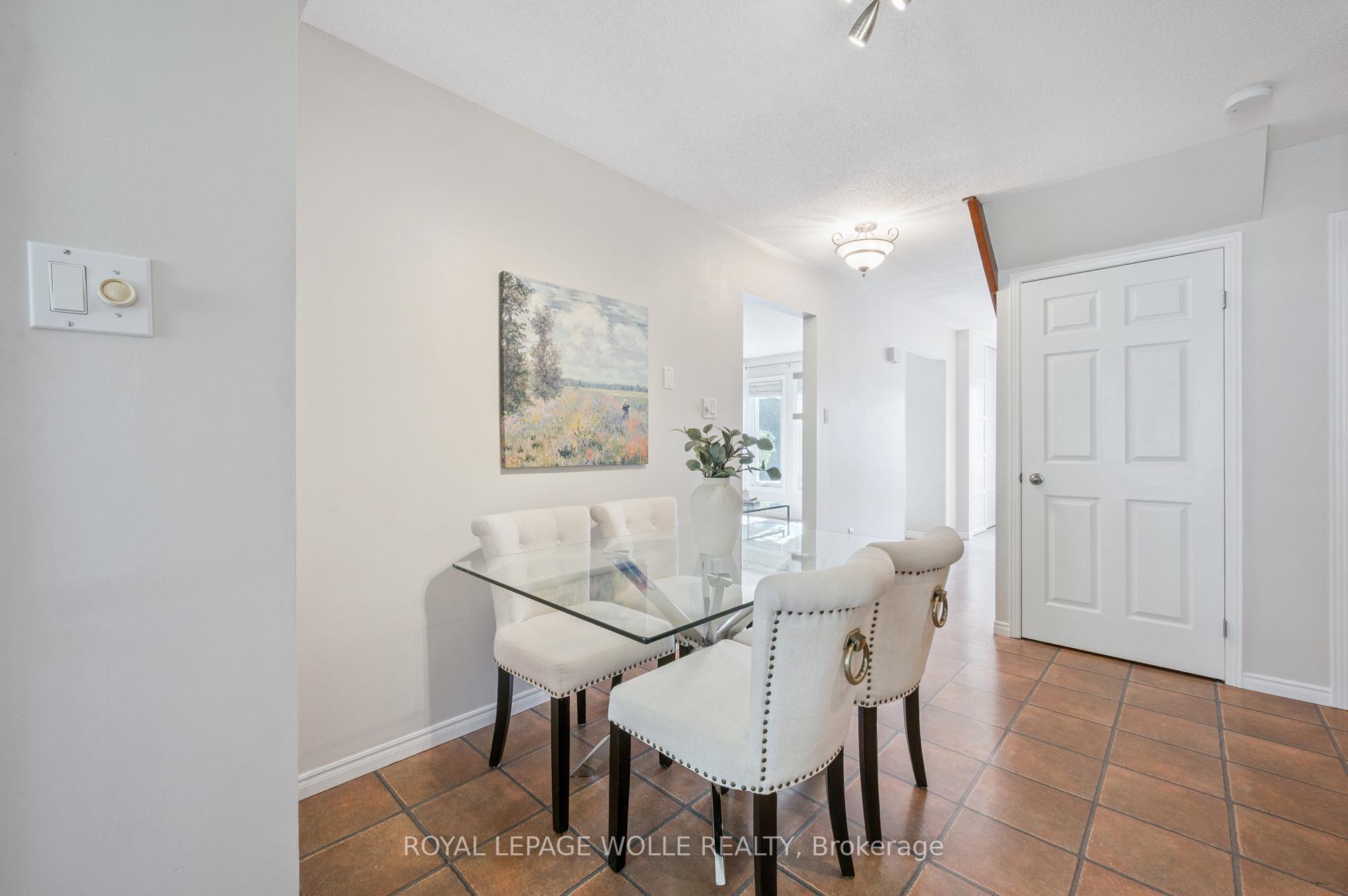 Photo 15 of 608 Osprey Drive, Waterloo — HOMEH
