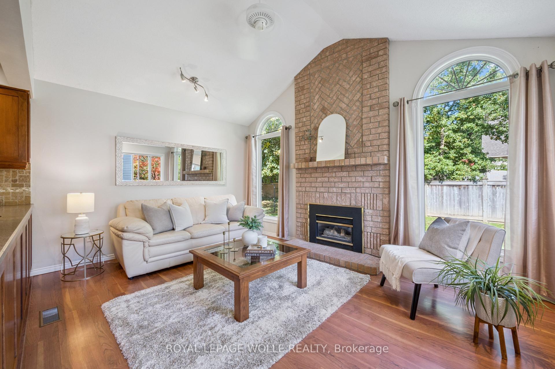 Photo 16 of 608 Osprey Drive, Waterloo — HOMEH