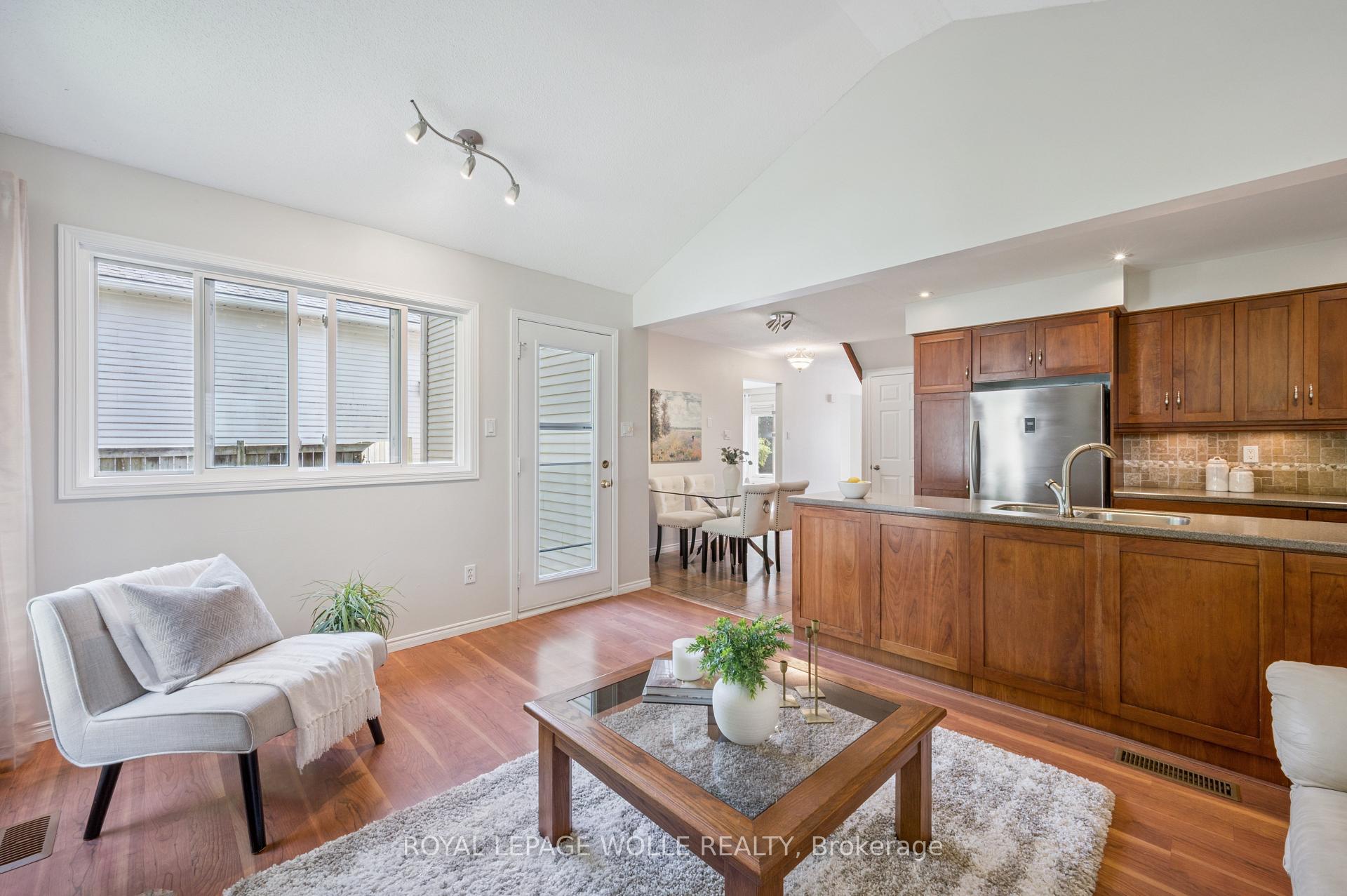 Photo 17 of 608 Osprey Drive, Waterloo — HOMEH