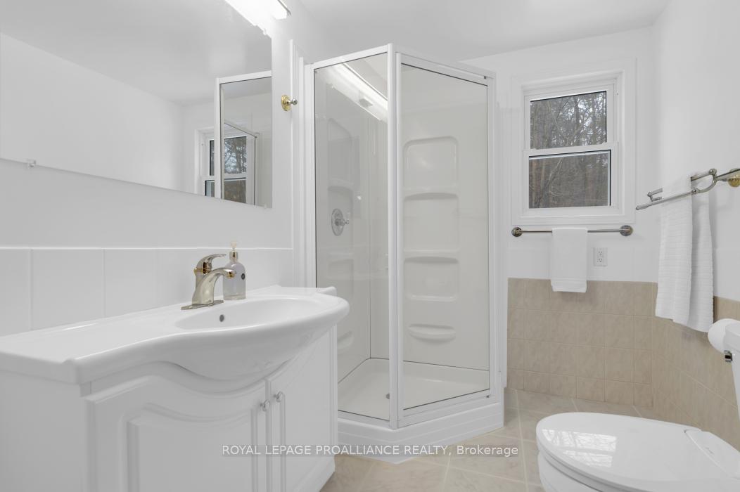 Photo 9 of 100 A&B Kanata Lane, Tweed, Hungerford (Twp) — HOMEH