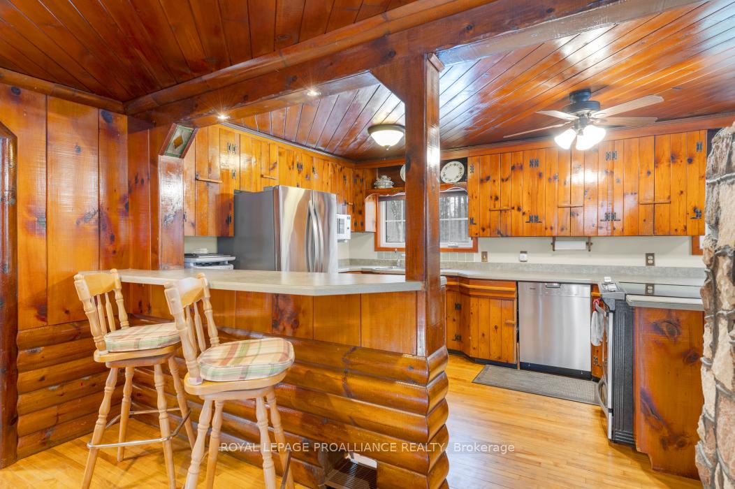 Photo 14 of 100 A&B Kanata Lane, Tweed, Hungerford (Twp) — HOMEH