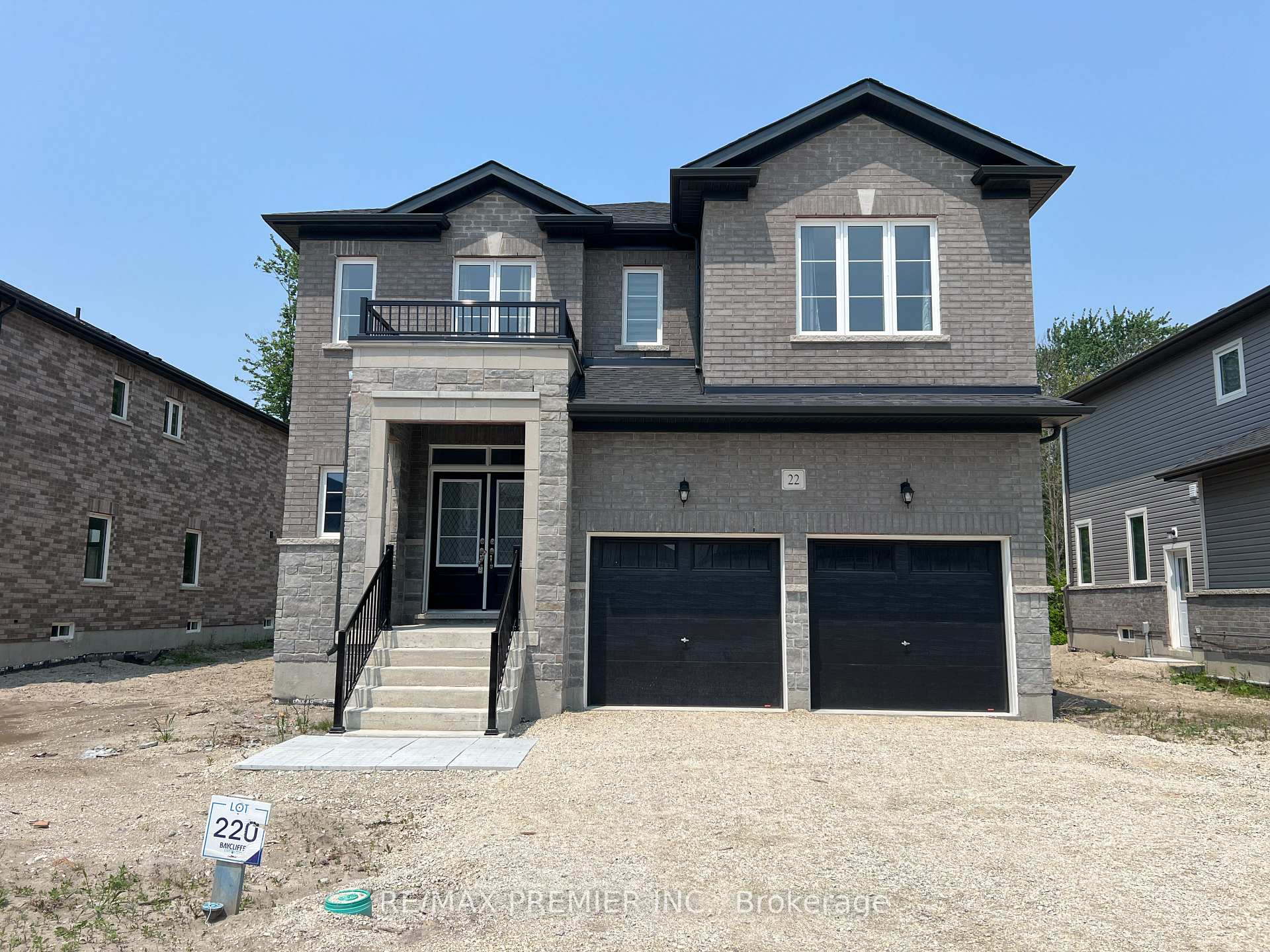 Photo 1 of 22 Amber Drive, Wasaga Beach — HOMEH