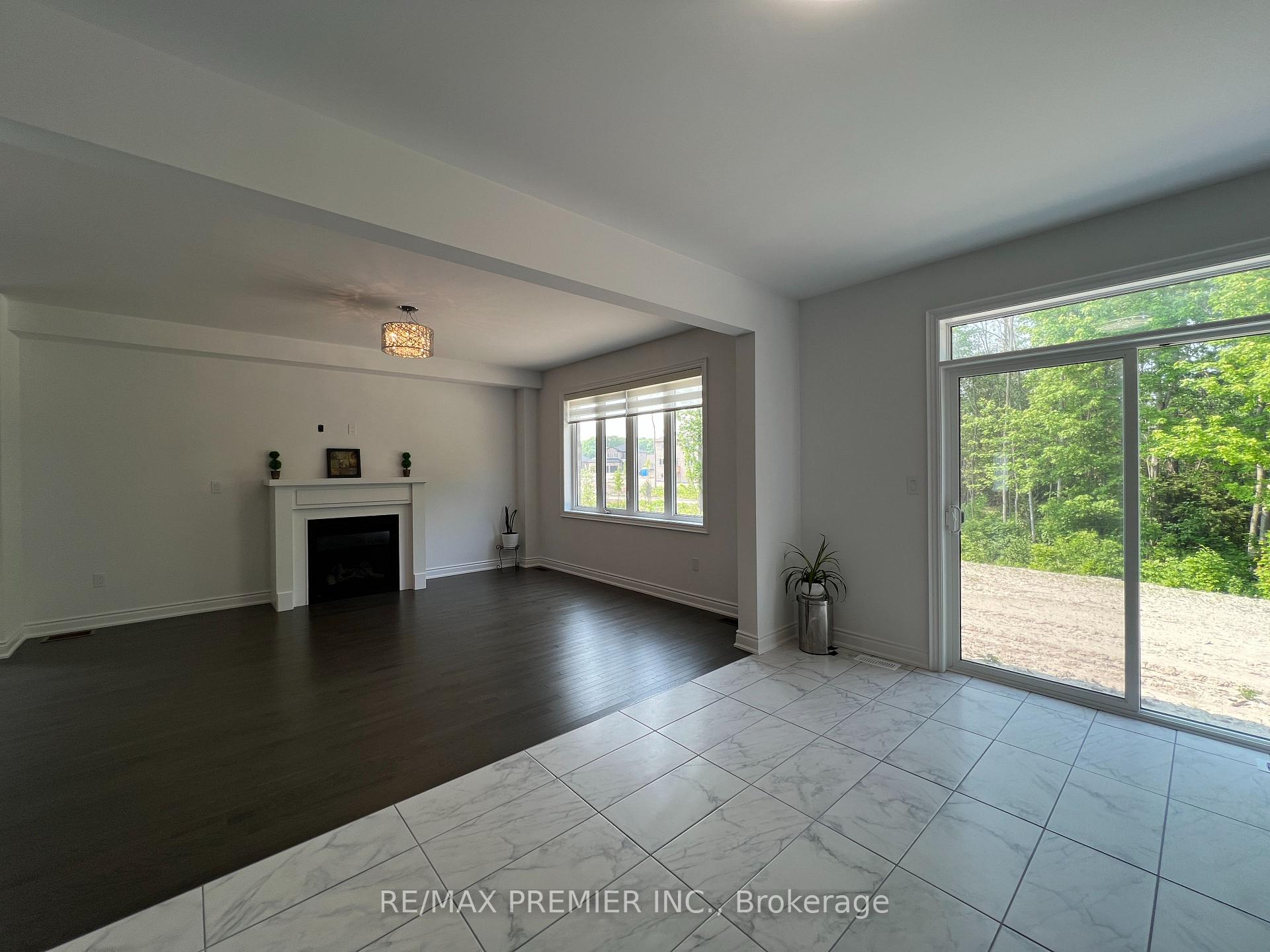 Photo 9 of 22 Amber Drive, Wasaga Beach — HOMEH