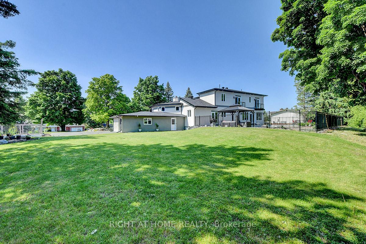 Photo 3 of 25 Bren Maur Road, Ottawa, Barrhaven - Hearts Desire — HOMEH