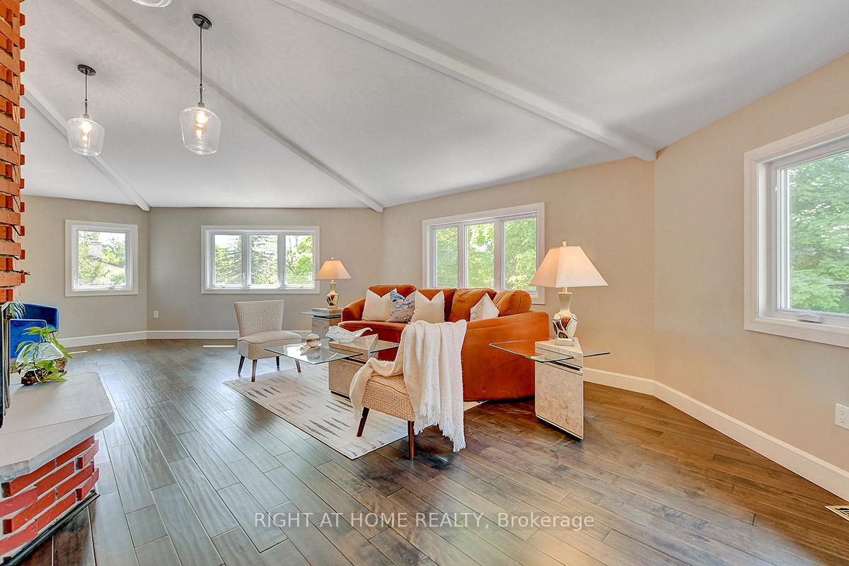 Photo 17 of 25 Bren Maur Road, Ottawa, Barrhaven - Hearts Desire — HOMEH